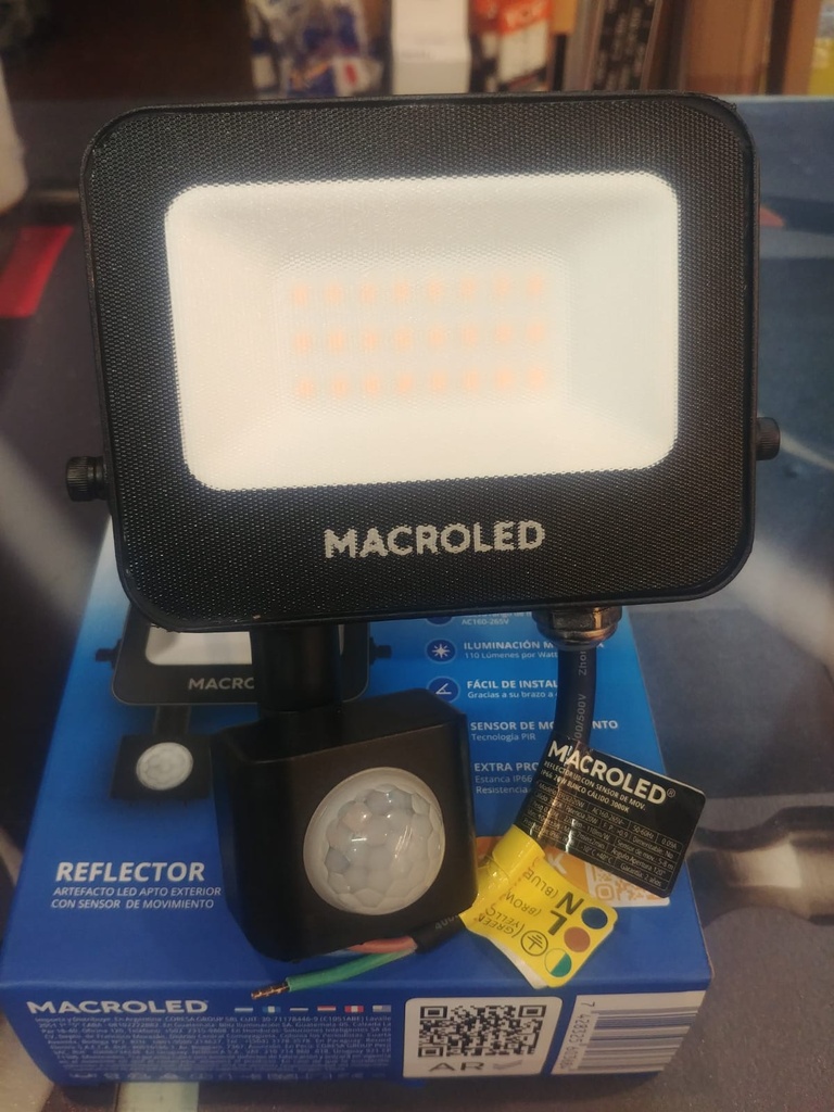 REFLECTOR CON SENSOR DE MOVIMIENTO FRIO 20W 6500K MACROLED