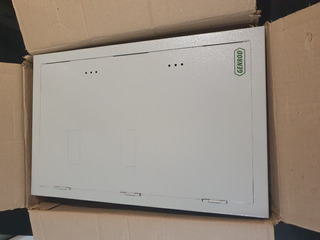 [04447D] GABINETE CHAPA GENROD 8/12 MOD.BIPOLAR EMBUTIR